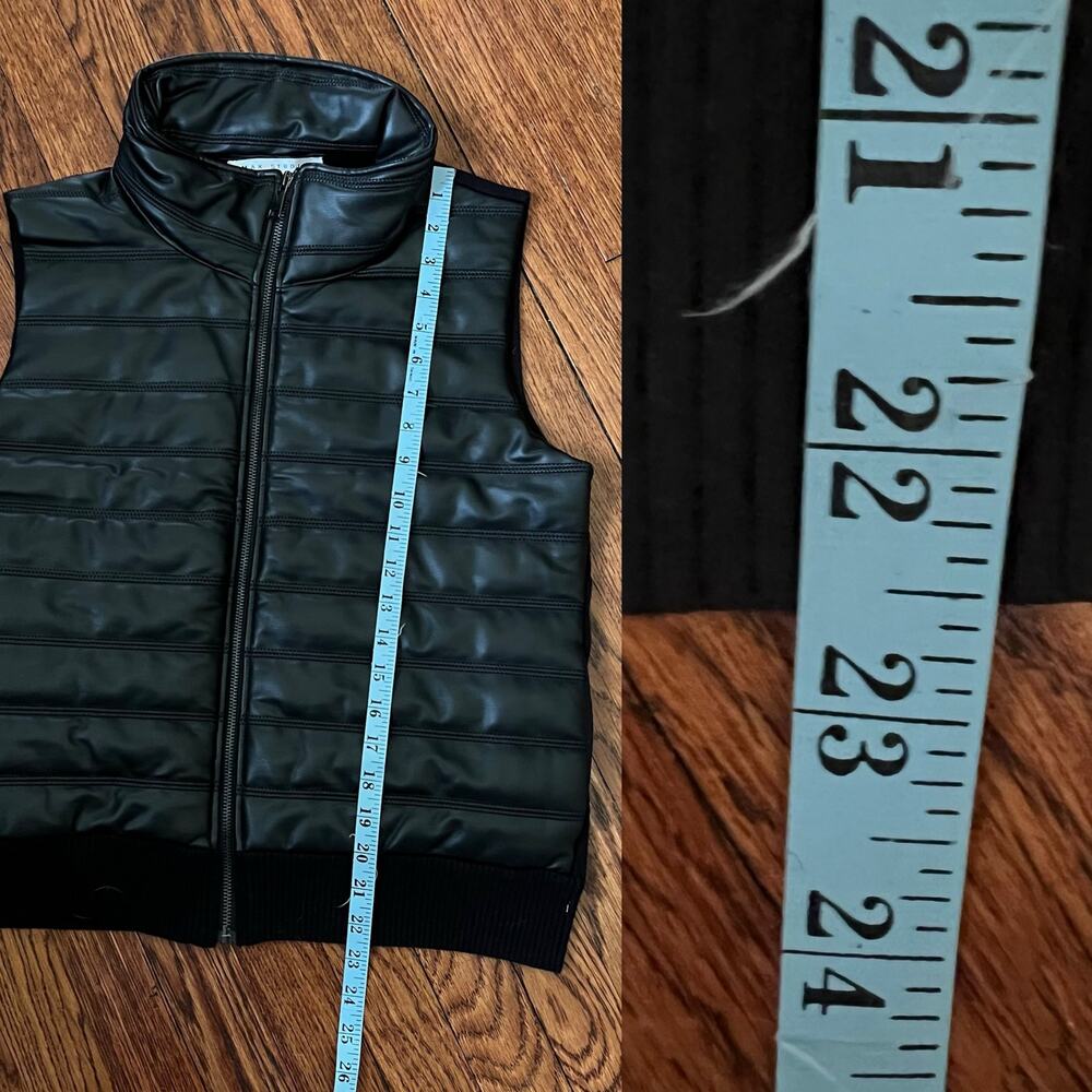 Max Studio Faux Leather Puffer Vest M Zip Up Mock Neck Black Quilted Streetwear - Picture 12 of 17